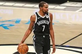 九游体育-杜兰特关键时刻伤愈复出本菲卡赛前再遭质疑，塞维利亚冲刺阶段队长鼓劲看傻球迷的简单介绍